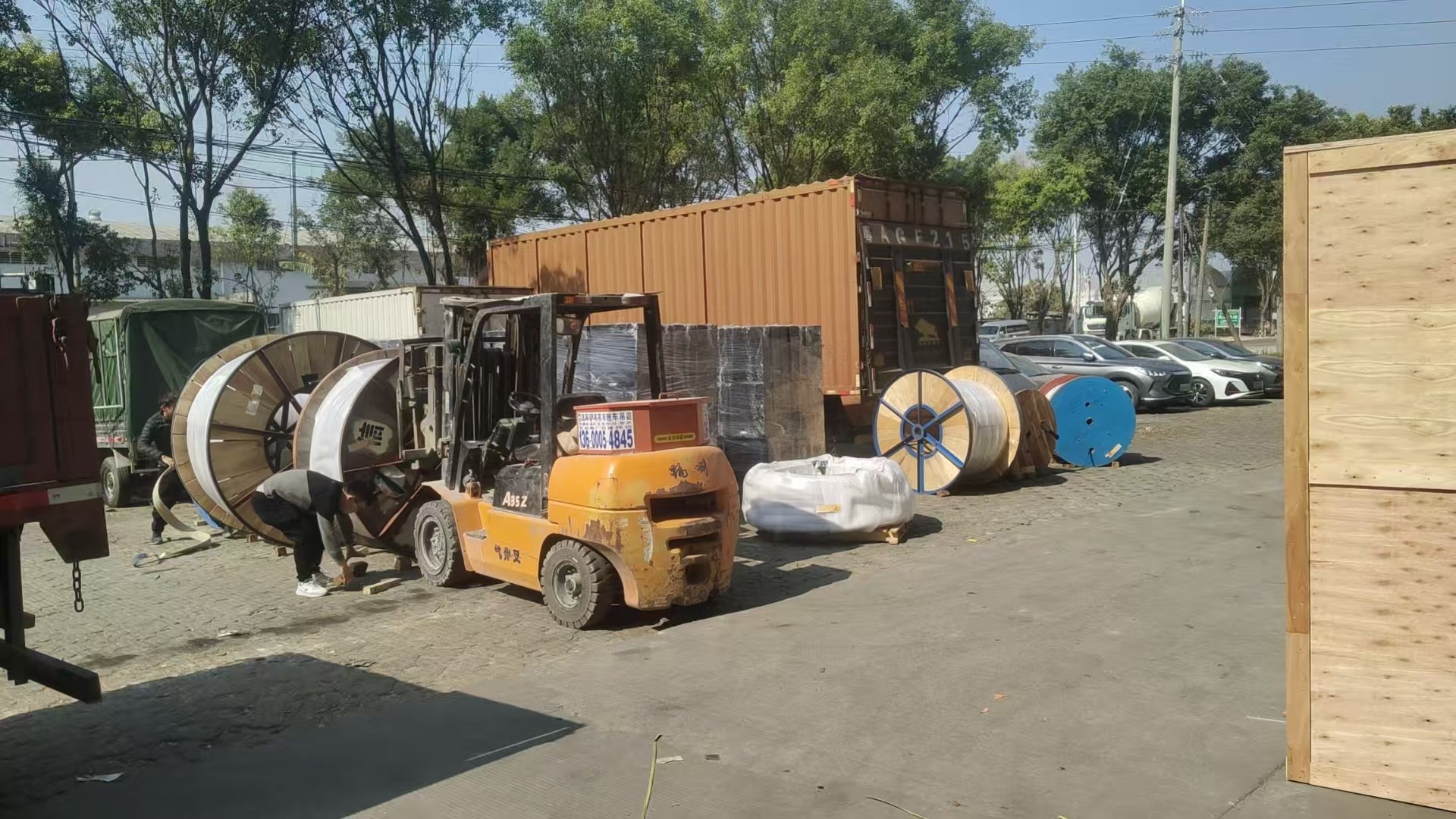 海外拓展新突破~粵佳信公司電纜產(chǎn)品出口非洲幾內(nèi)亞！