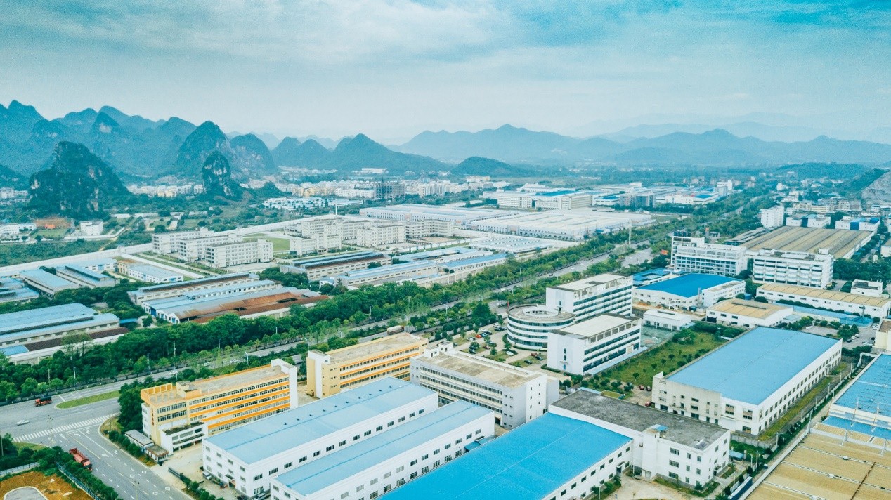 currency_carrier_02 currency_carrier_02